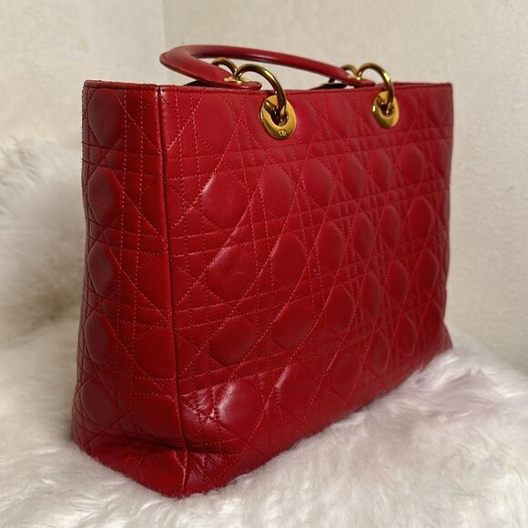 💯Authentic CHRISTIAN DIOR
Lambskin Cannage Large Lady Dior🍀 - Picture 9 of 17
